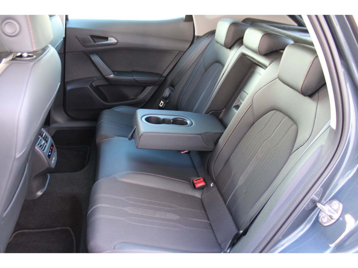 Fahrzeugabbildung CUPRA Formentor 1,5 TSi DSG ACC LED TWA  RFK Full Link