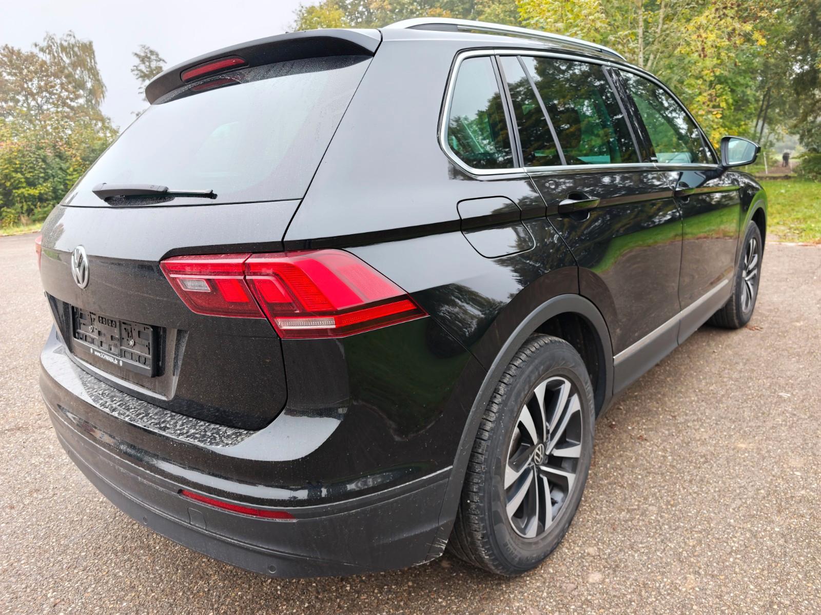 Volkswagen Tiguan United Comfortline HUD ACC AHK