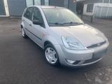 Ford Fiesta Ghia - Ford Fiesta aus 2002: Ghia