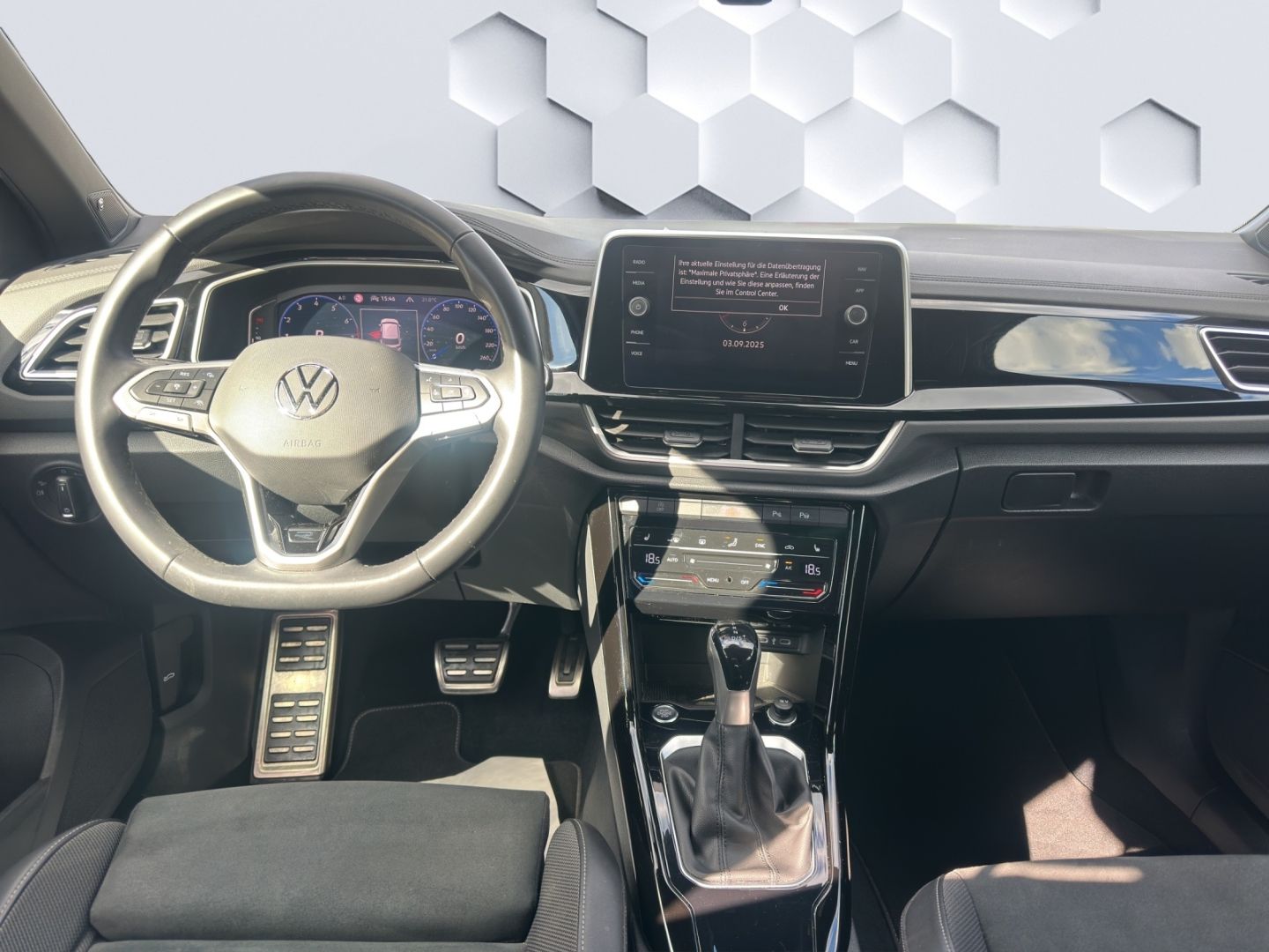 T-Roc 1.5 TSI R-Line DSG AHZV LED PDC Rückfahrka