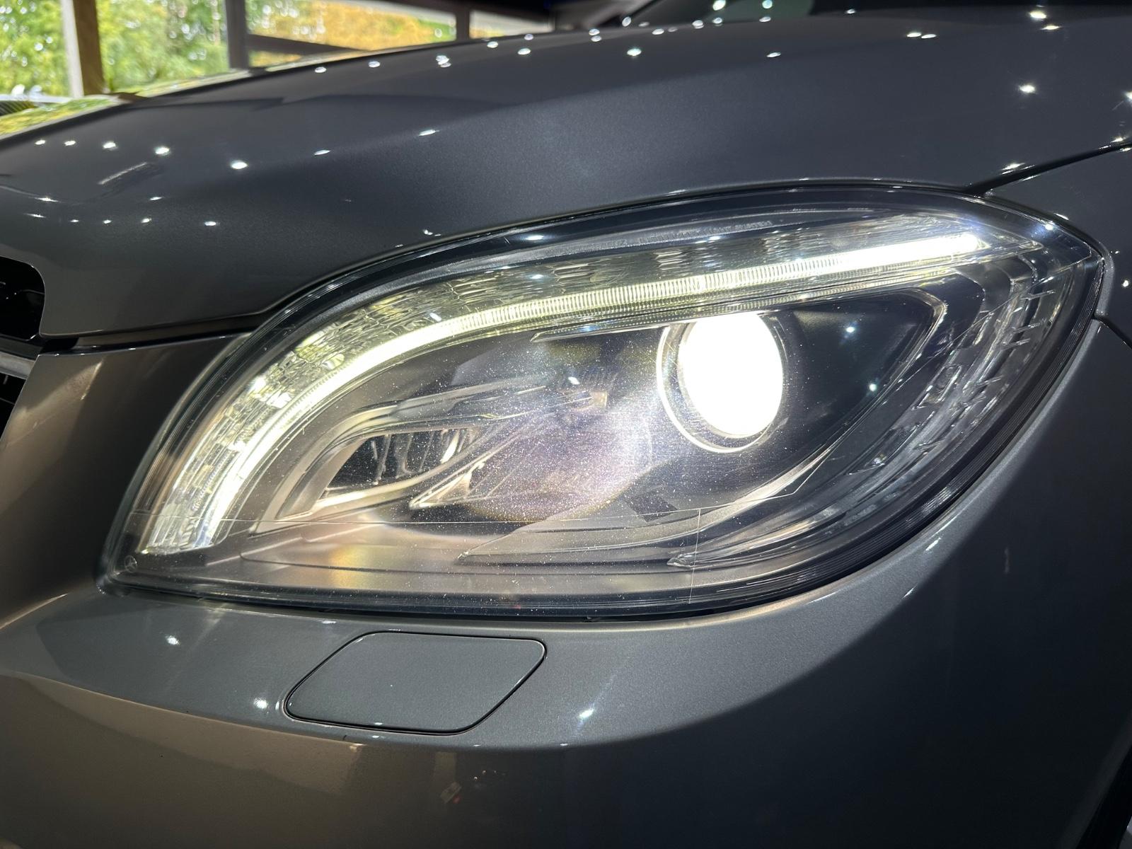 Mercedes-Benz ML 350 BlueTec 4Matic AMG Paket / Panorama/ EUR6