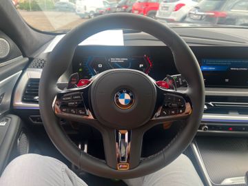 Fahrzeugabbildung BMW XM M Drivers Package Bower&Wilkins AHK uvm.