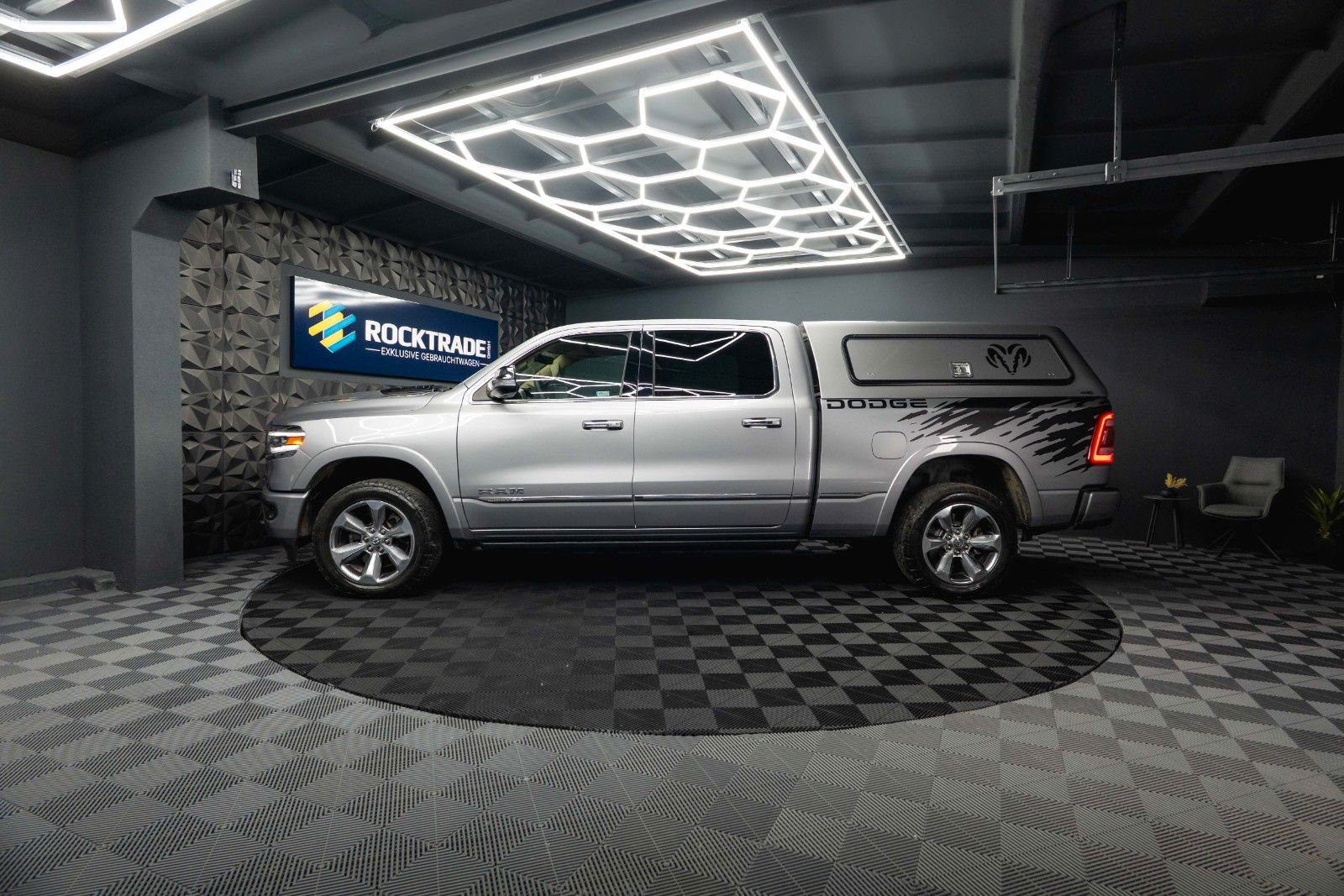 Fahrzeugabbildung Dodge RAM 5.7 V8 HEMI 4x4 Limited Longbed Hardtop 19%