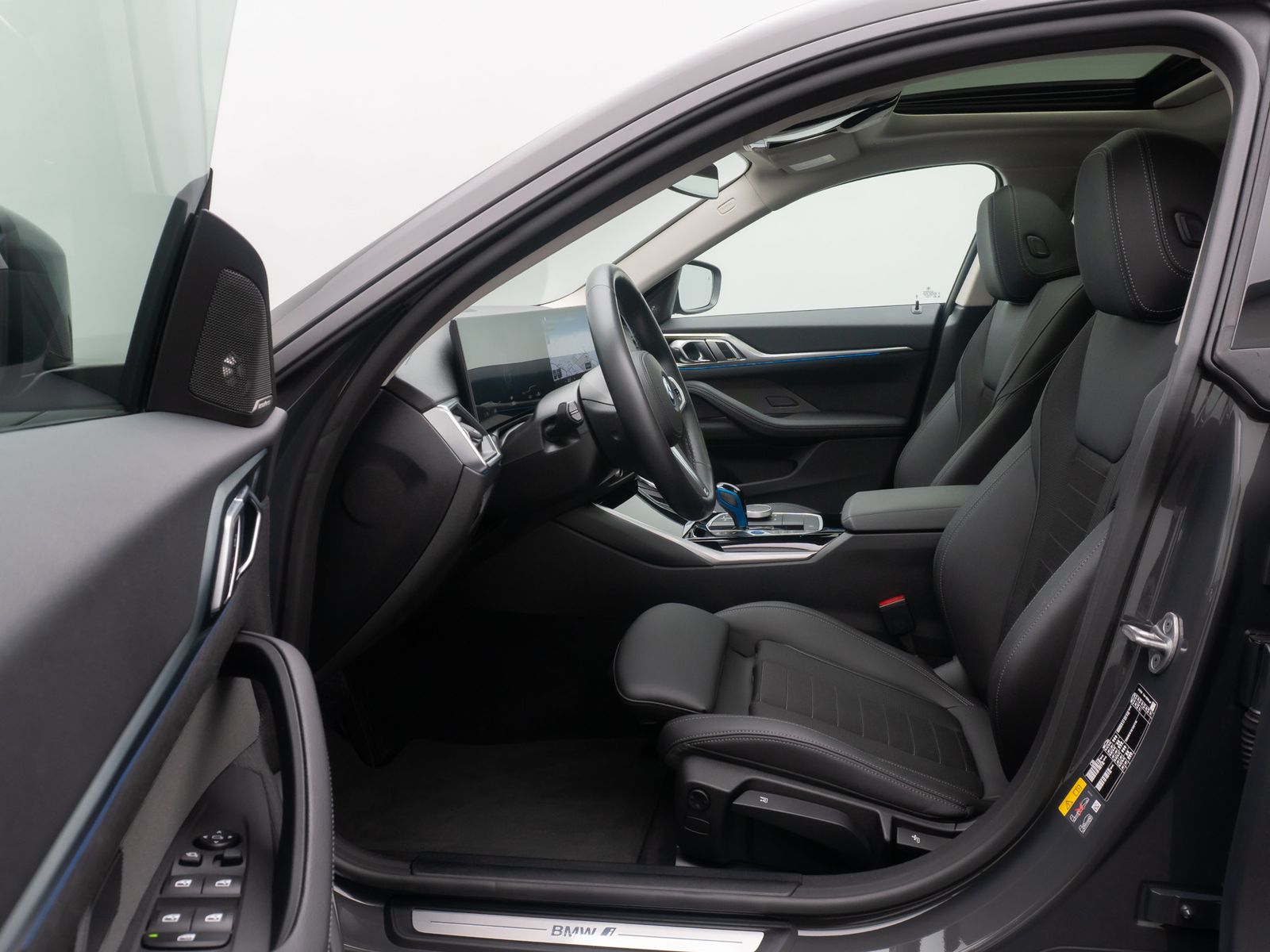 Fahrzeugabbildung BMW i4 eD35 Gran Coupe Glasdach HUD Komfort 360&deg;H/K