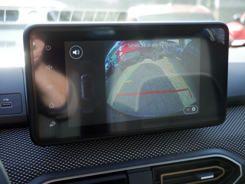 Fahrzeugabbildung Dacia Sandero Stepway Expression TCe 90