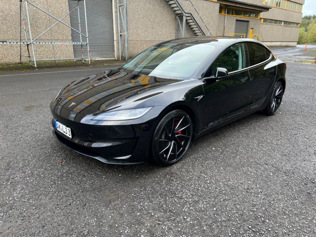 Tesla Model 3 Performance Highland Mwst 8-Fach