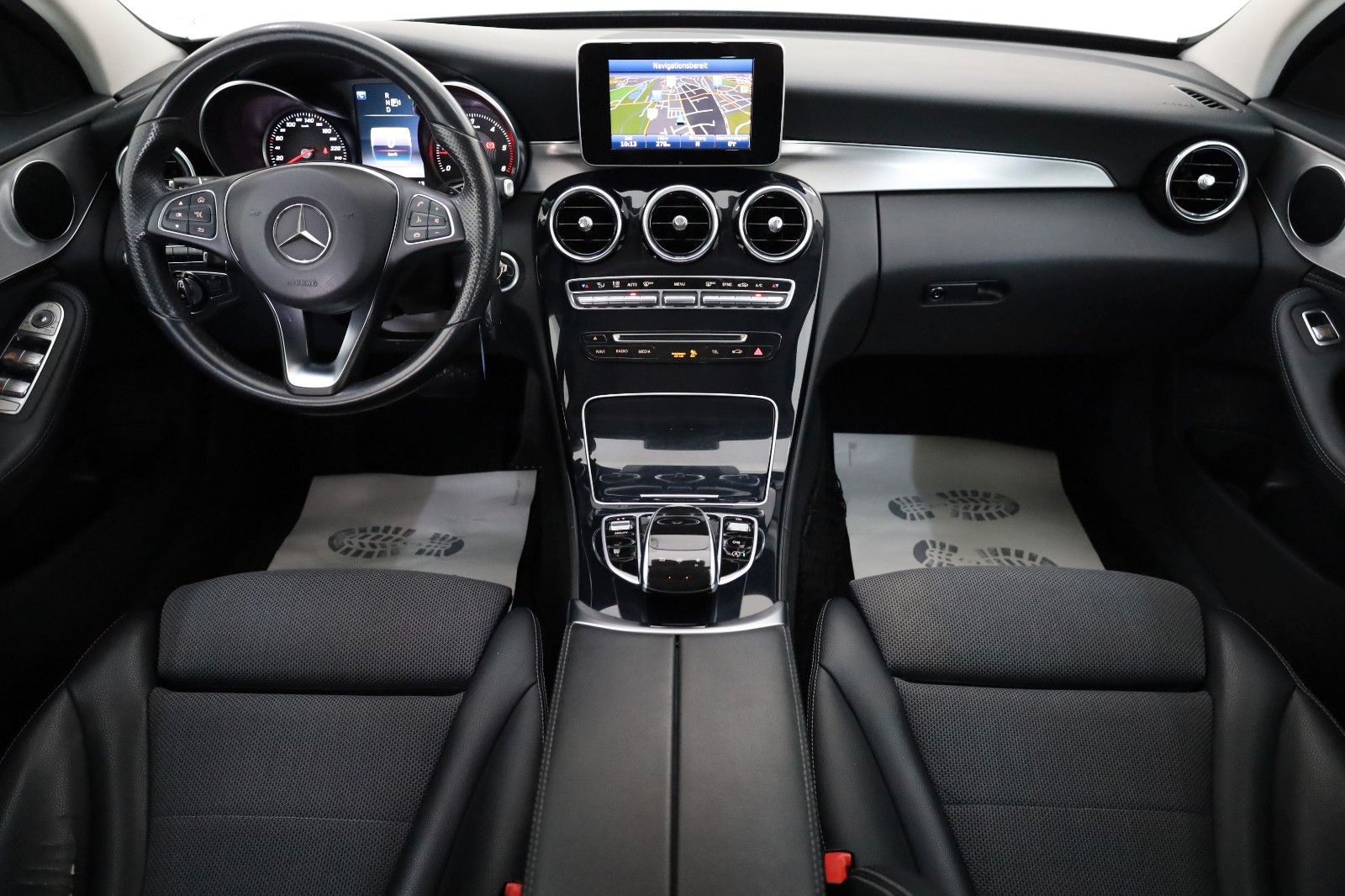 Fahrzeugabbildung Mercedes-Benz C 250d T T.Leder,Navi,LED,SH,PDC,el. AHK