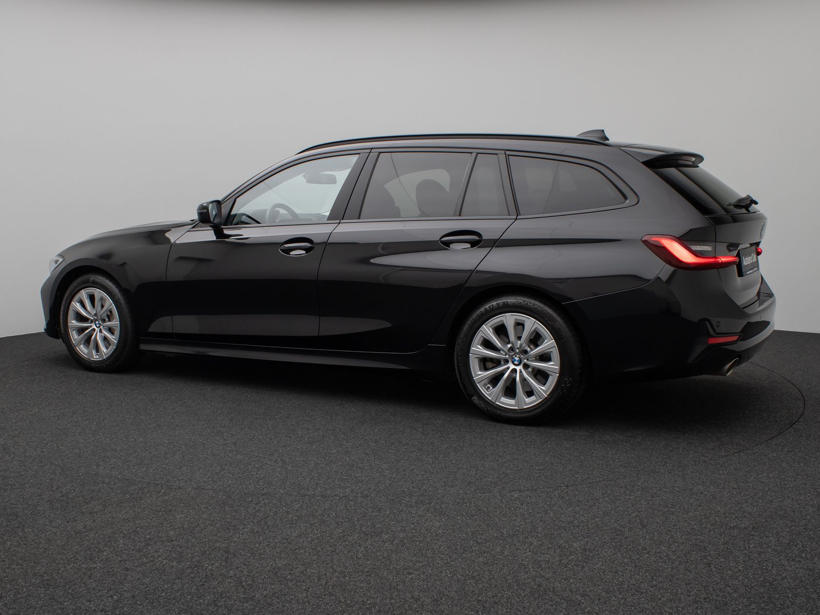 Fahrzeugabbildung BMW 330i Panorama Komfort Leder Sportsitz Stop&Go