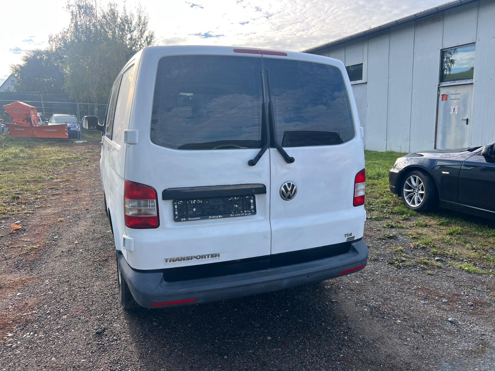 Volkswagen Transporter 2012 — engine 1.968 cm³, 140 HP (103kW)
