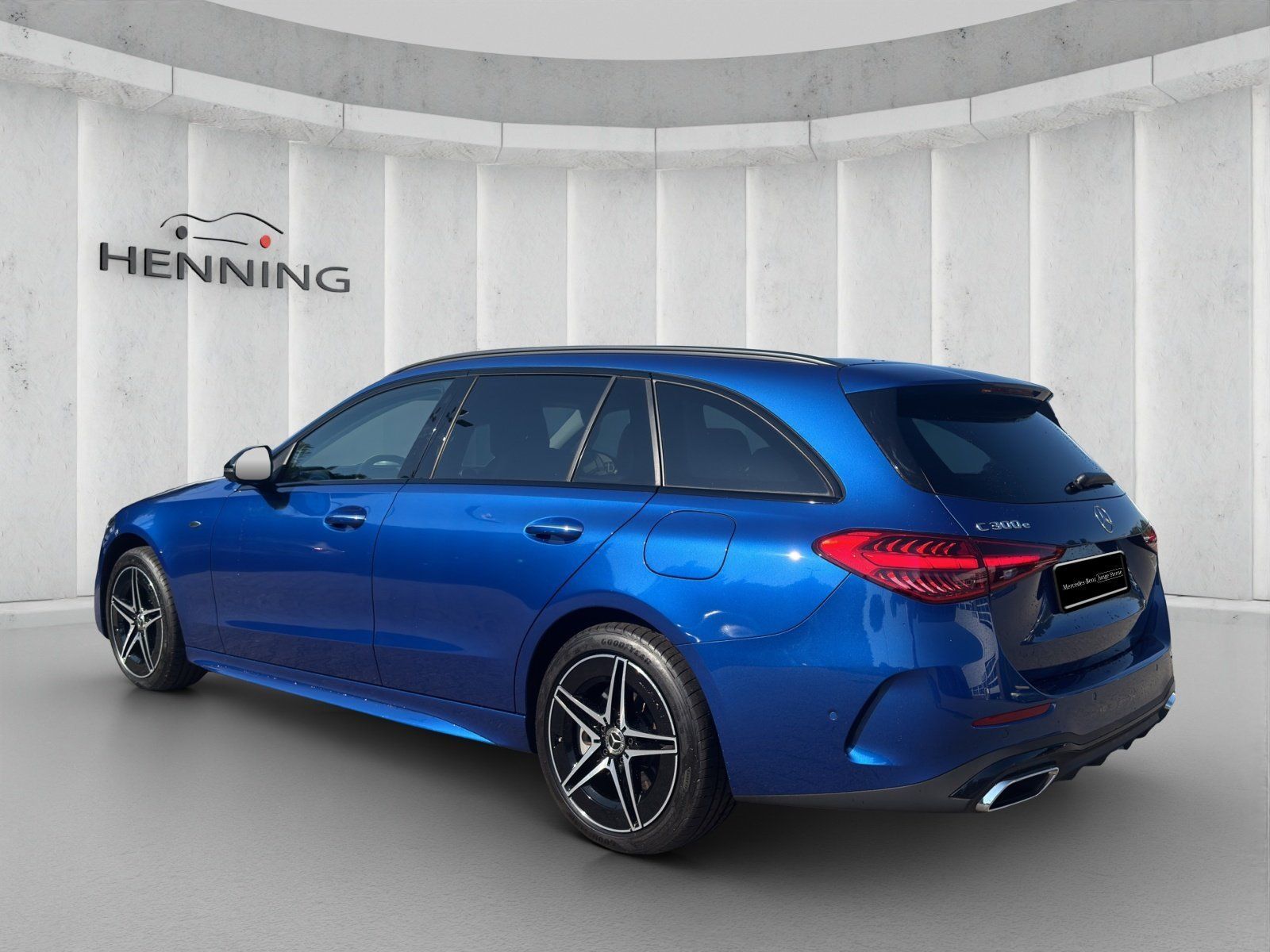 Mercedes-Benz C 300 e T AMG Night Panorama DIST 360°Kamer AHK imagem 3