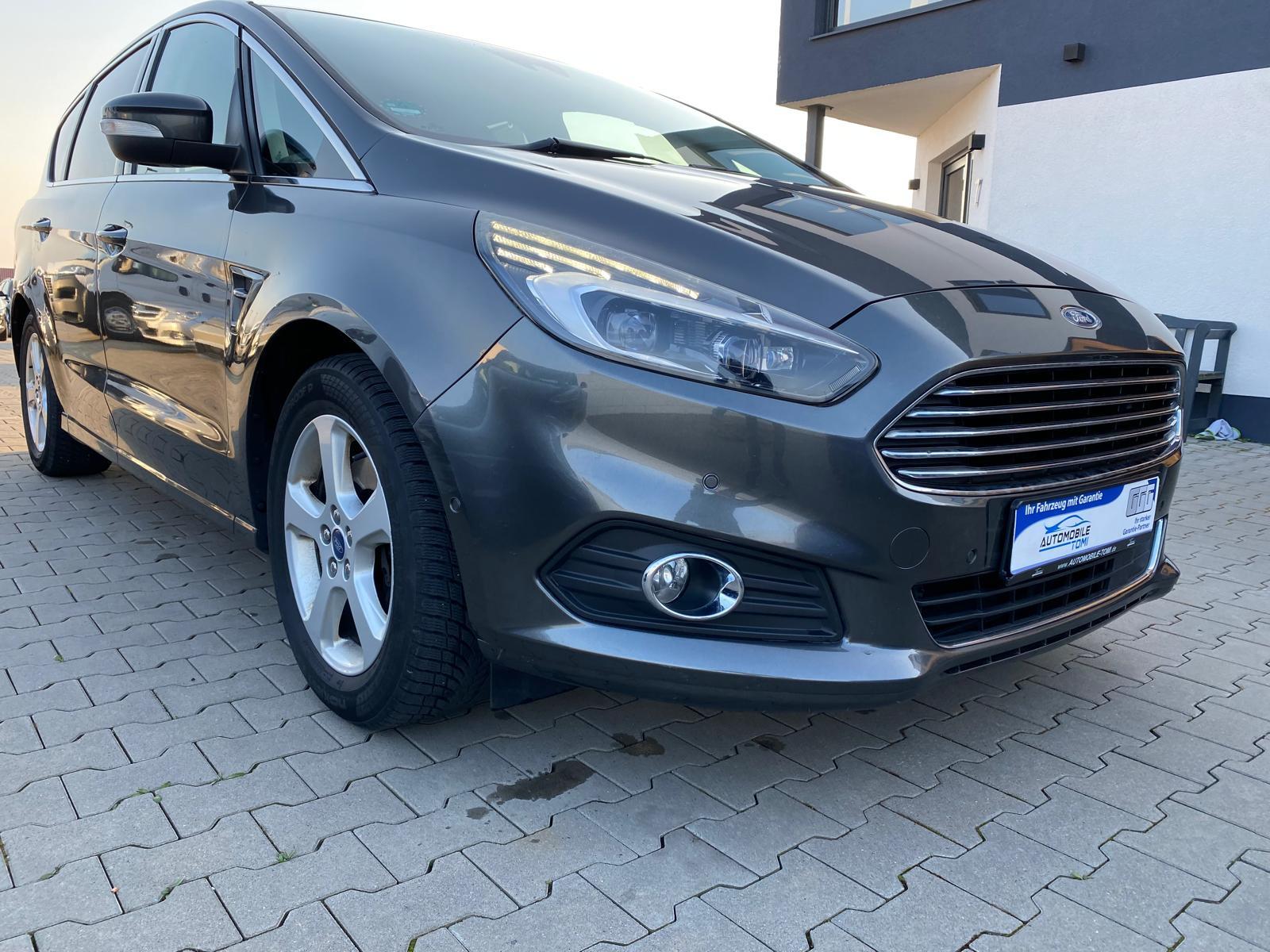 Ford S-MAX Titanium/7 SITZE/NAVI/LED