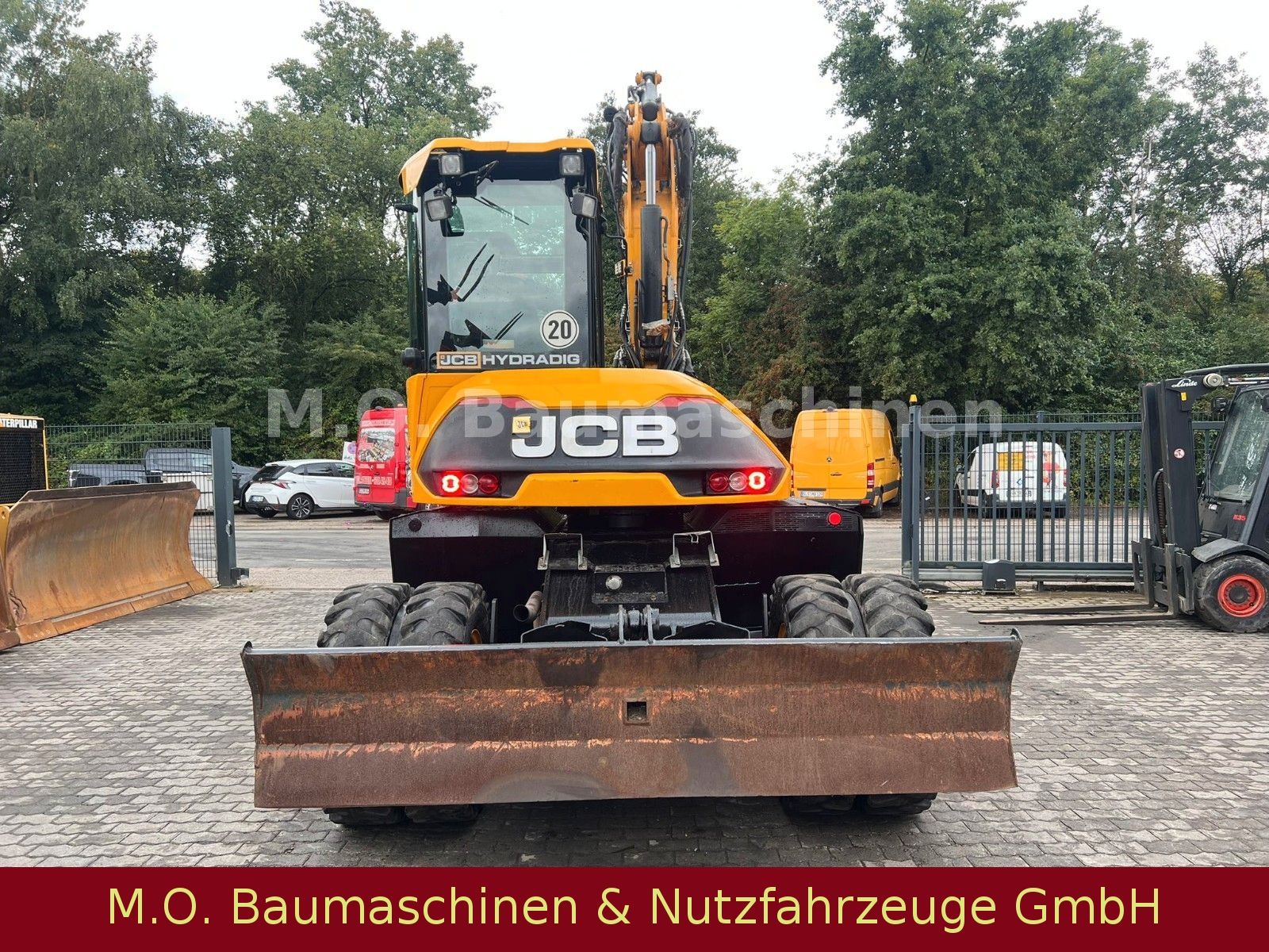 Fahrzeugabbildung JCB 110 W Hydradig / Holzgreifer / 2x Tieflöffel