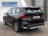 BMW iX1 xDrive30e LED Navi Kamera Massage Carplay - schwarze BMW iX1