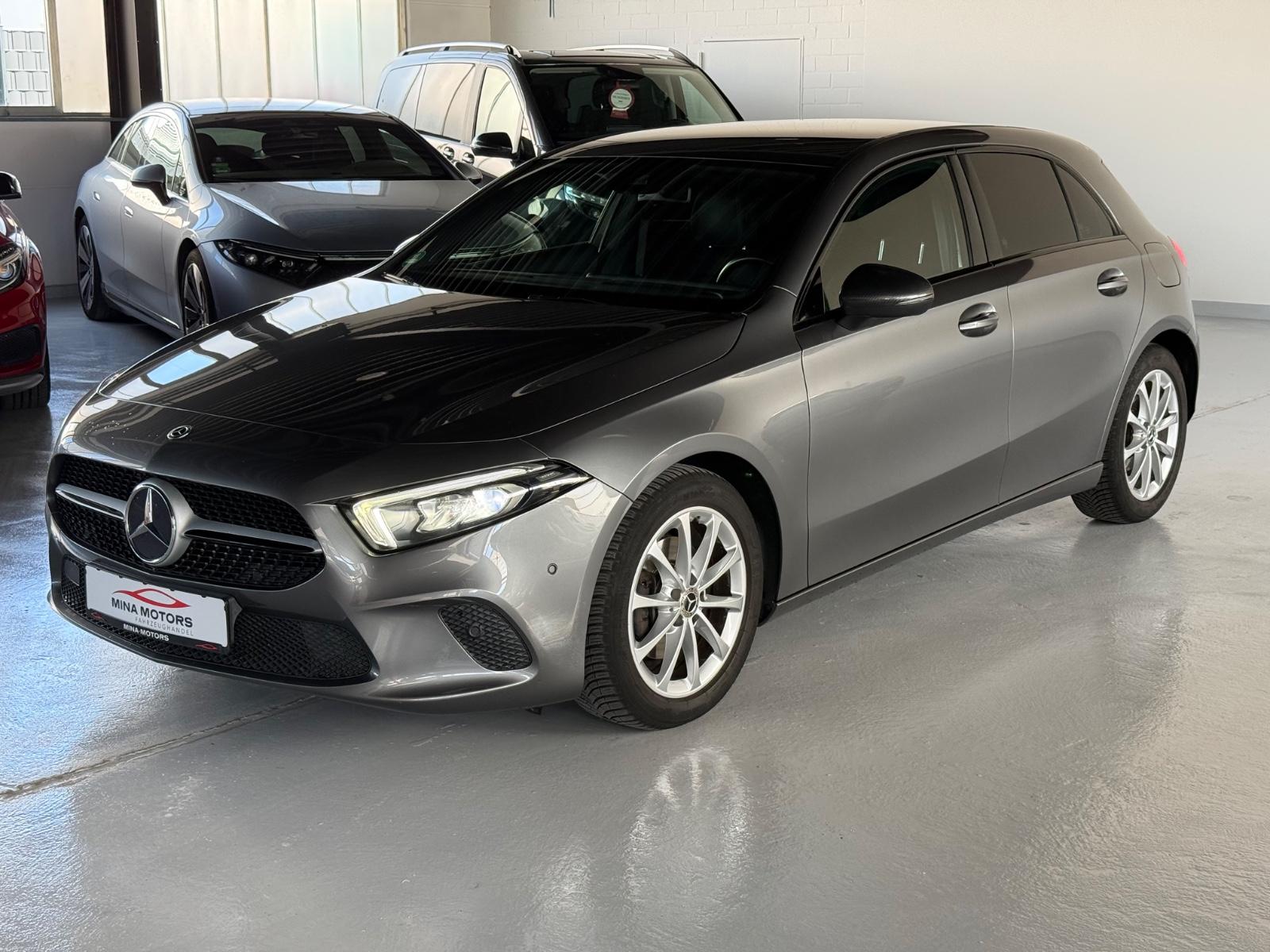 Mercedes-Benz A 200 LED AHK Ambiente Navi Widescreen Navi