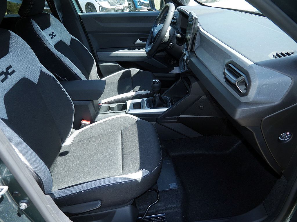 Fahrzeugabbildung Dacia Duster Journey Mild Hybrid 140