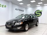 Volvo V70 D4 Summum / S-DACH/ AHK / LEDER / NAVI - Volvo V70: Leder