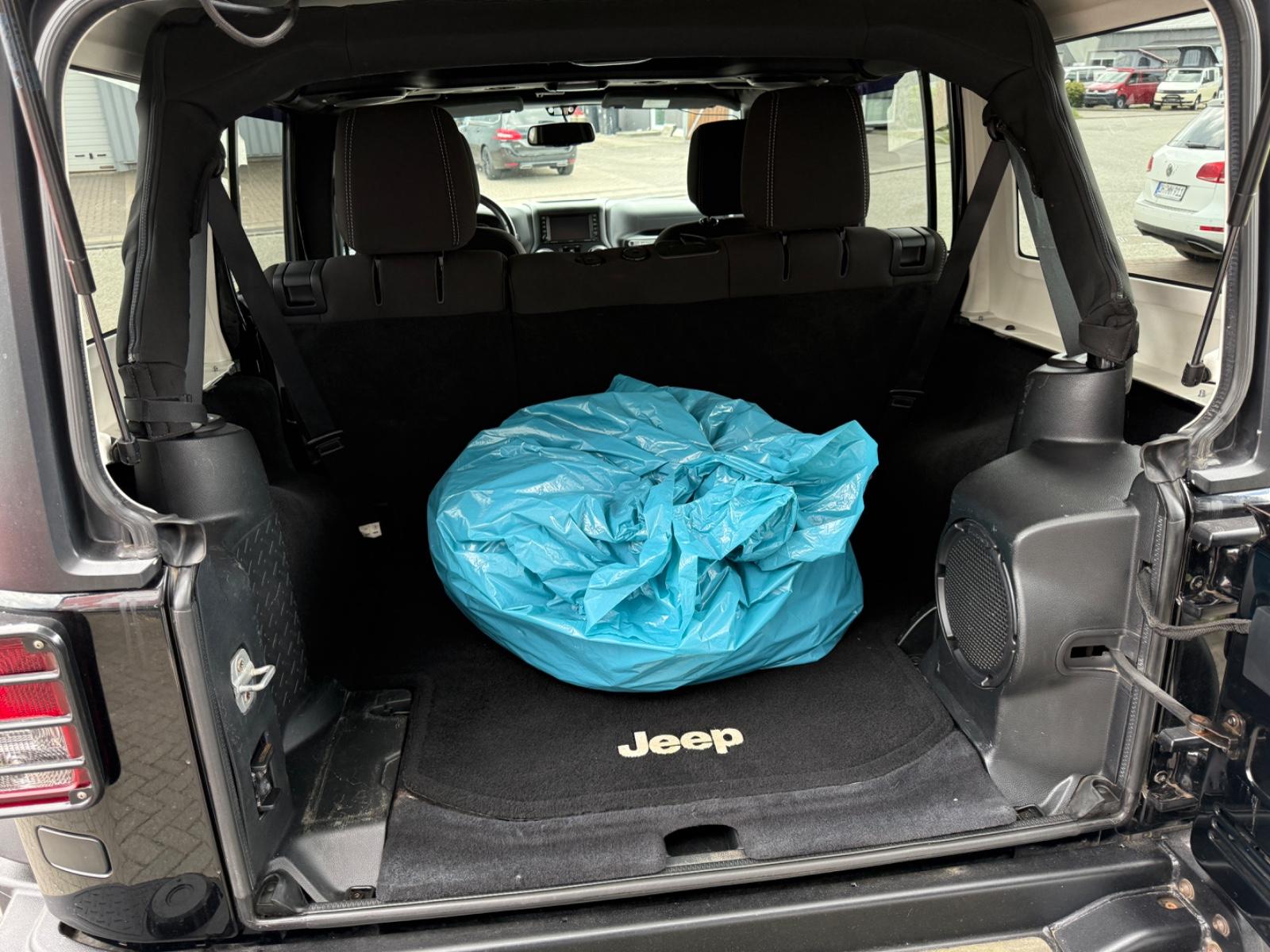 JEEP WRANGLER 200 CH 4X4 BVA UNLIMITED RUBICON - Webasto - 111650 KM