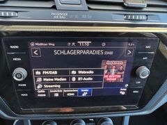 Fahrzeugabbildung Volkswagen Touran United Start-Stopp 7 Sitze Navi Sitzhe.