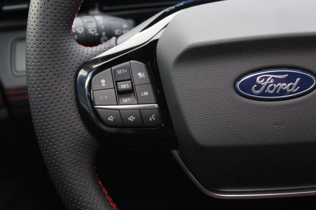 Fahrzeugabbildung Ford Puma Aut. ST-LINE X