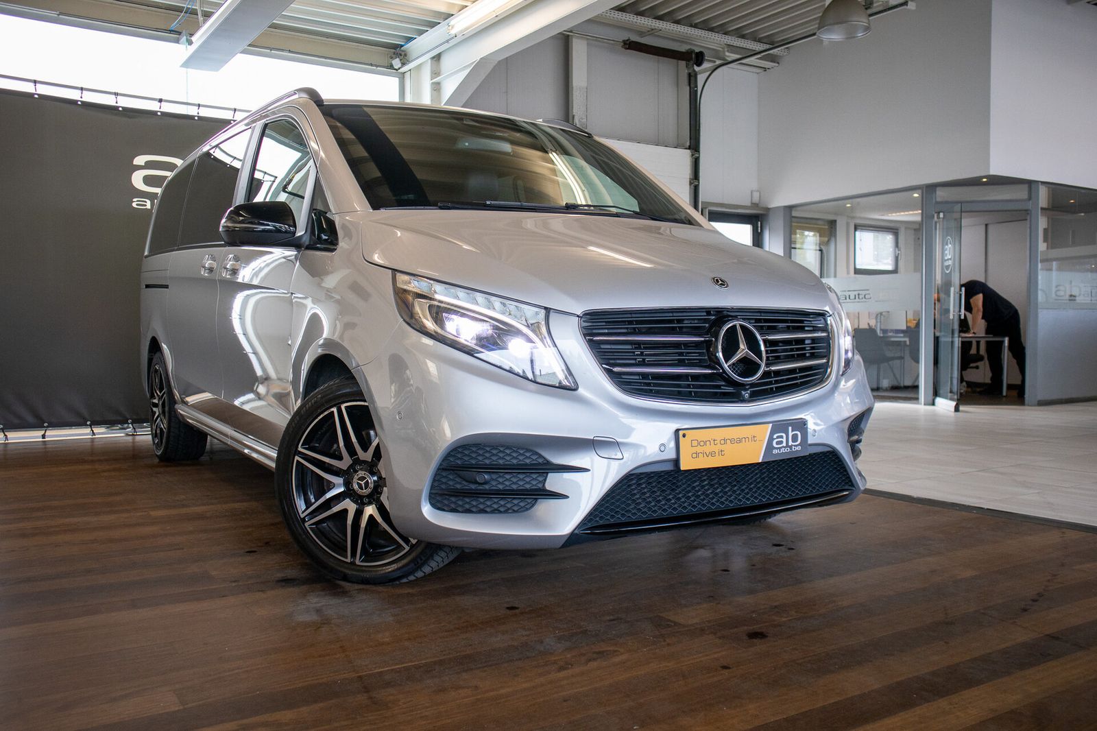 Mercedes-Benz V 250 DUBBELE CABINE, lichte vracht, AMG Line, B imagem 3