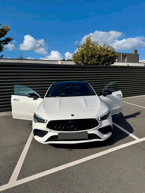 Image of Mercedes-Benz CLA 250