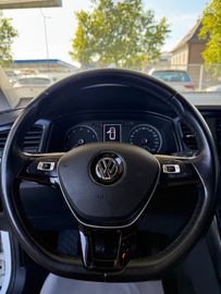 Volkswagen T-Roc - 12