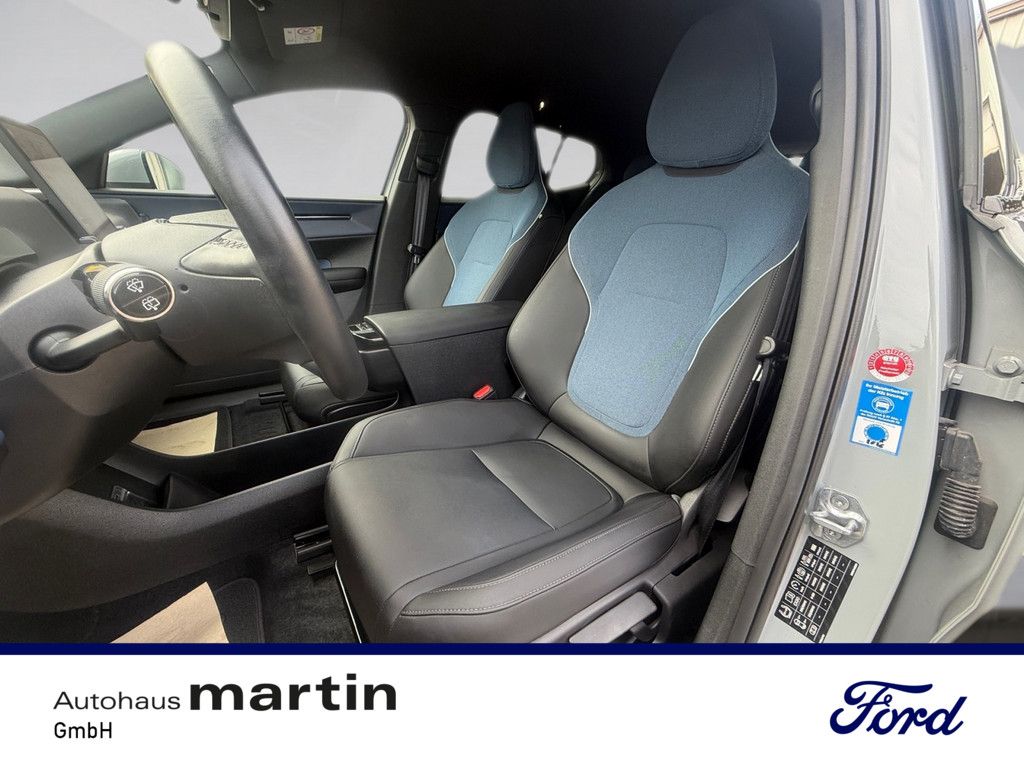 Fahrzeugabbildung Volvo EX30 Core 2WD Pure Electric KAMERA NAVI ACC LED