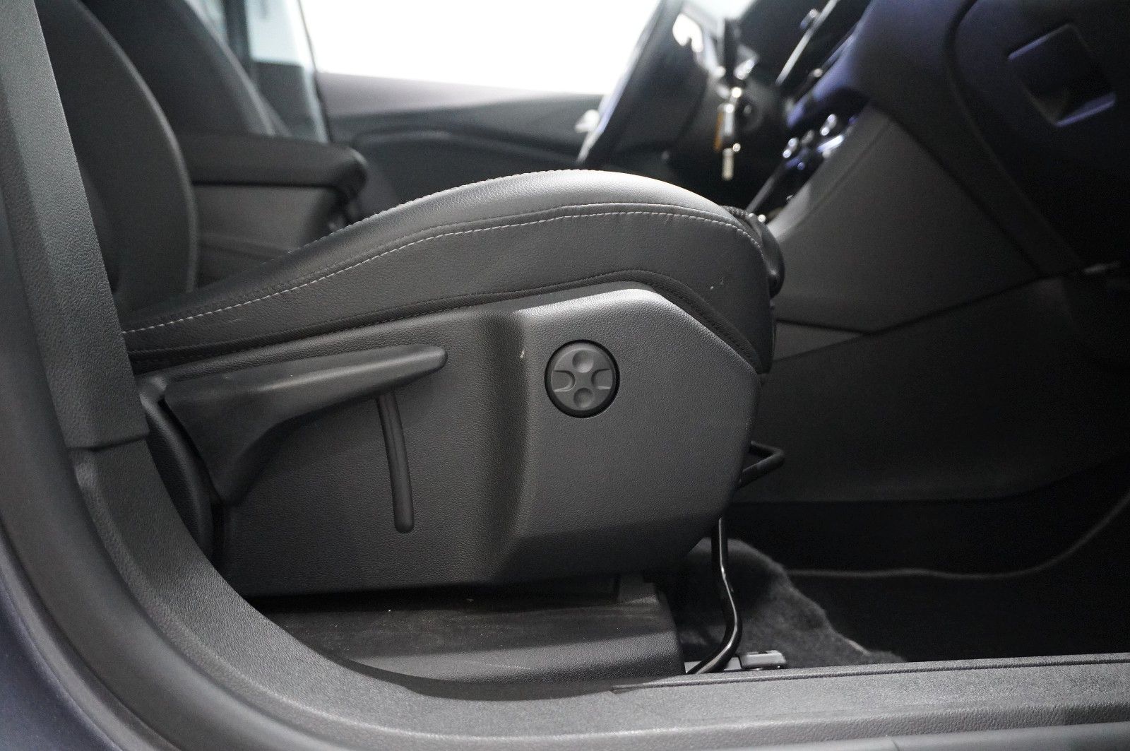 Fahrzeugabbildung Opel Grandland (X) 1.2T GS LINE NAVI/LED/KAMERA/DAB+