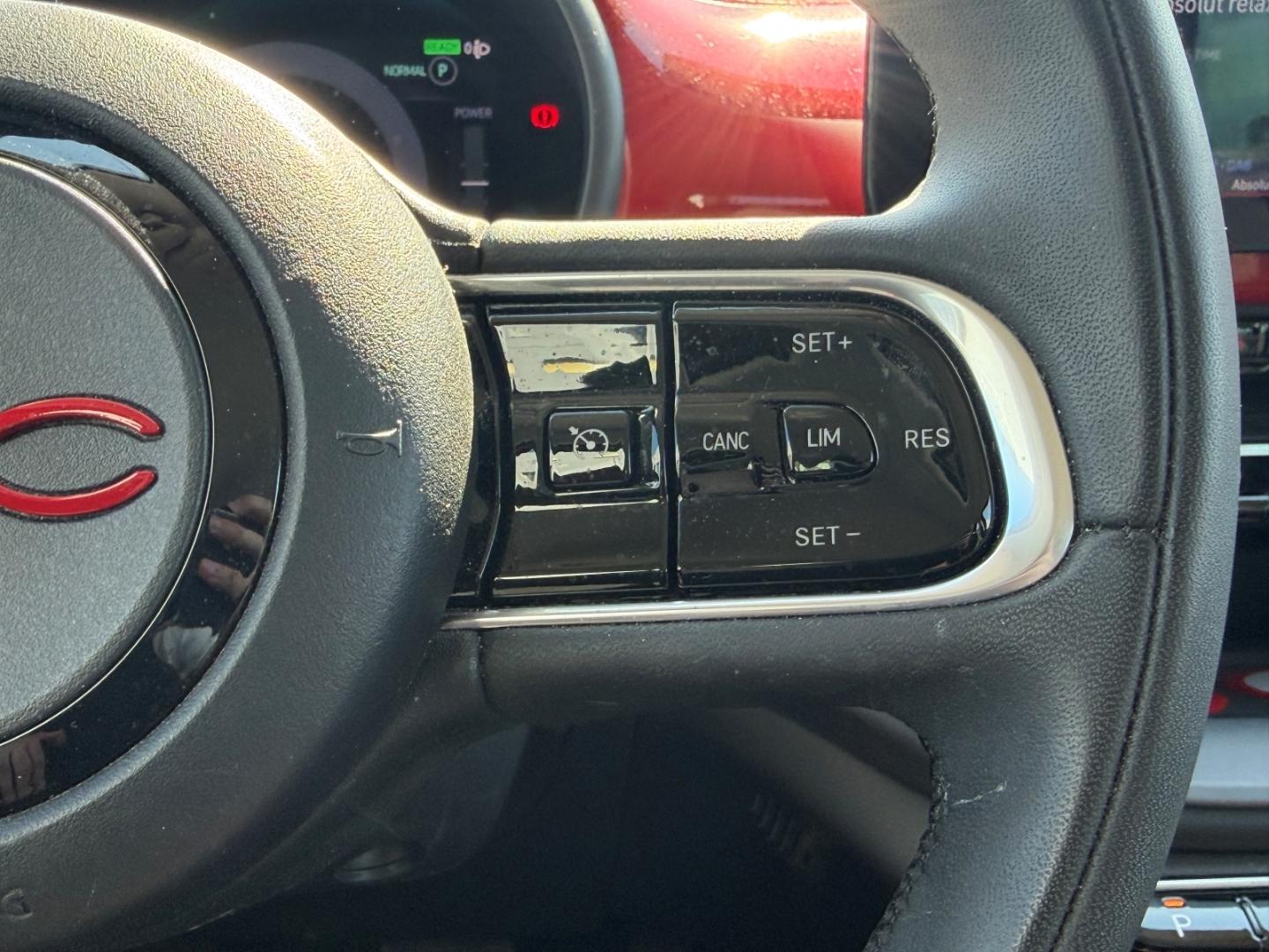 Fiat 500e Red *Apple Car Play *Tempomat