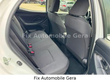 Toyota Yaris - 12