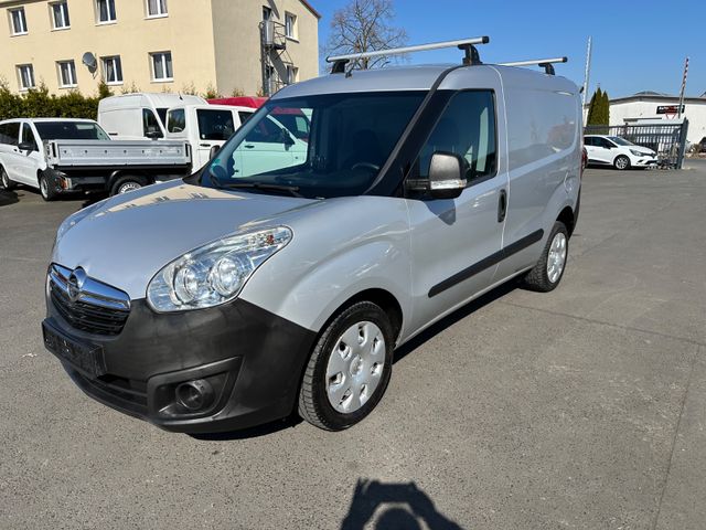 Opel Combo D 1.6 -16V CDTI Automatik*Klima*Navi*PDC