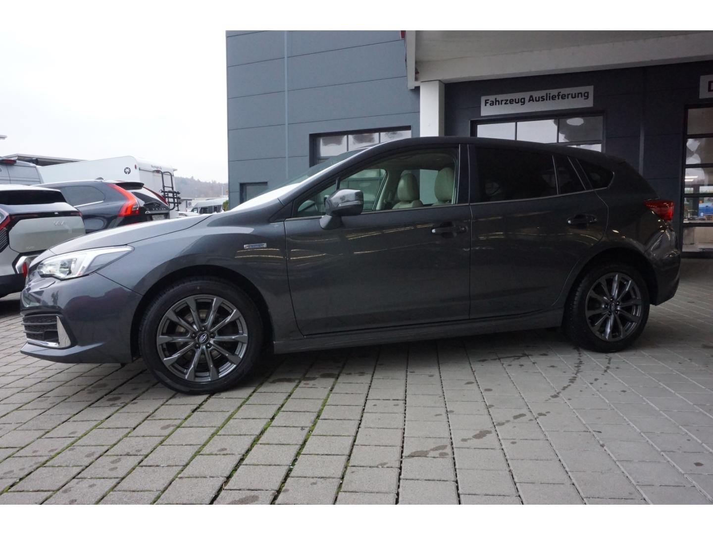 Subaru Impreza 2.0ie Lineartronic Platinum Navi eSD DAB