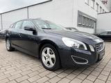 Volvo V60 Kombi Summum |AHK|NAVI|LEDER|BI-XENON|RFK - Volvo V60: Summum
