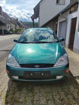 Ford Focus 1.8 Ghia Ghia - Ford Focus aus 2001: Ghia