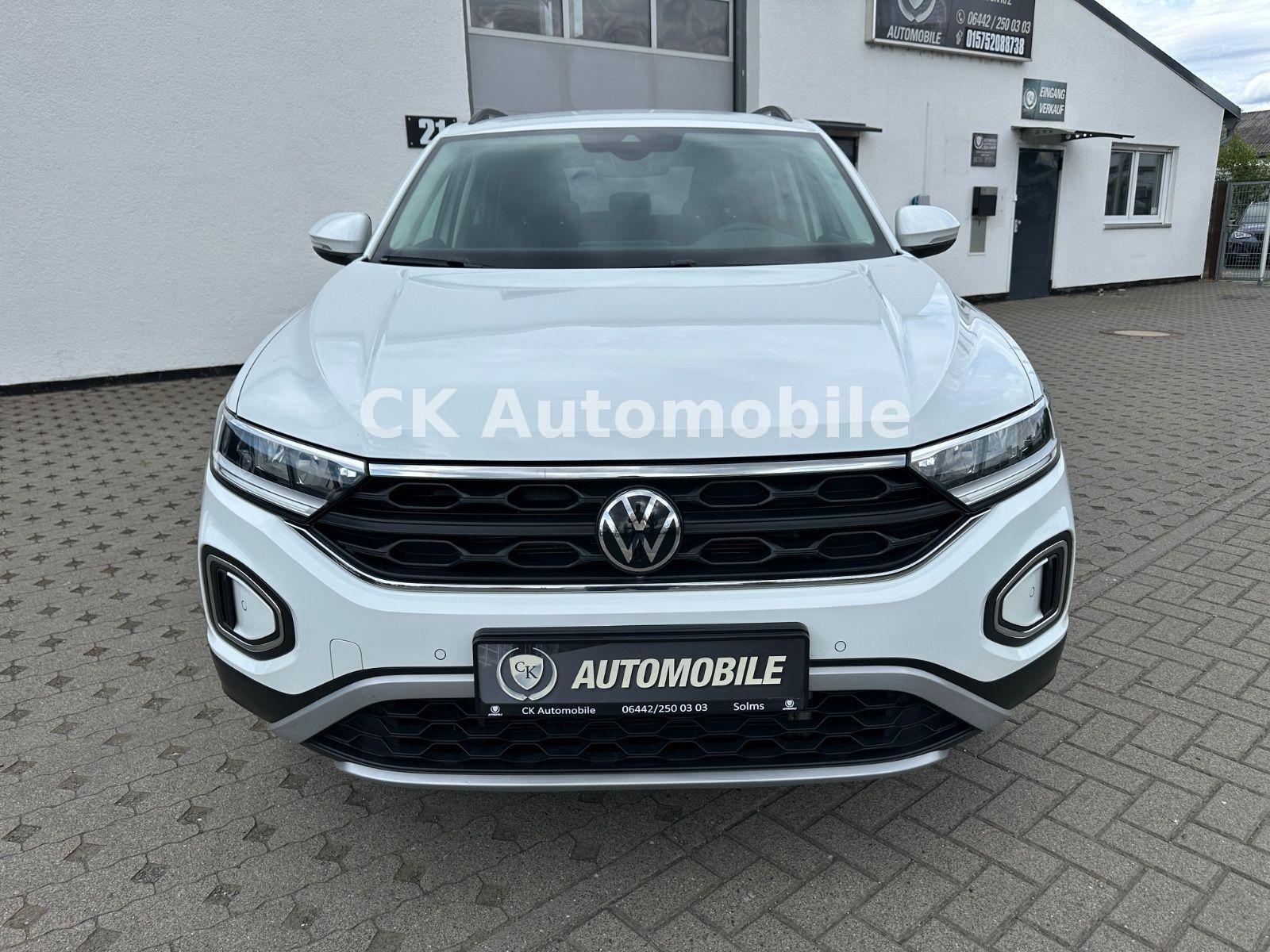 Volkswagen T-Roc 1.5 TSI Life DSG/App-Connect/Navi/PDC/LED, миниатюра 2