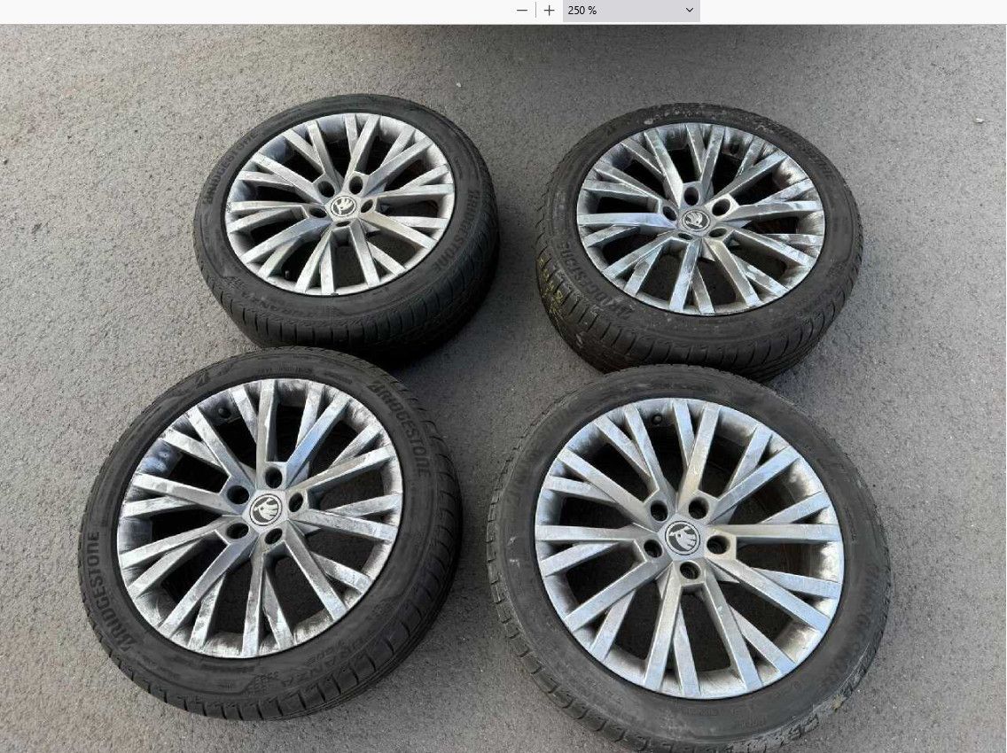 Fahrzeugabbildung SKODA Superb Co 2.0d DSG Premium LED/ACC/NAVI/VIRTU/18
