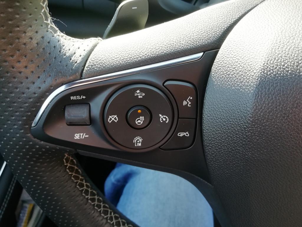 Opel Insignia B Sports Tourer 2.0 GSi 4x4 MATRIX-LED