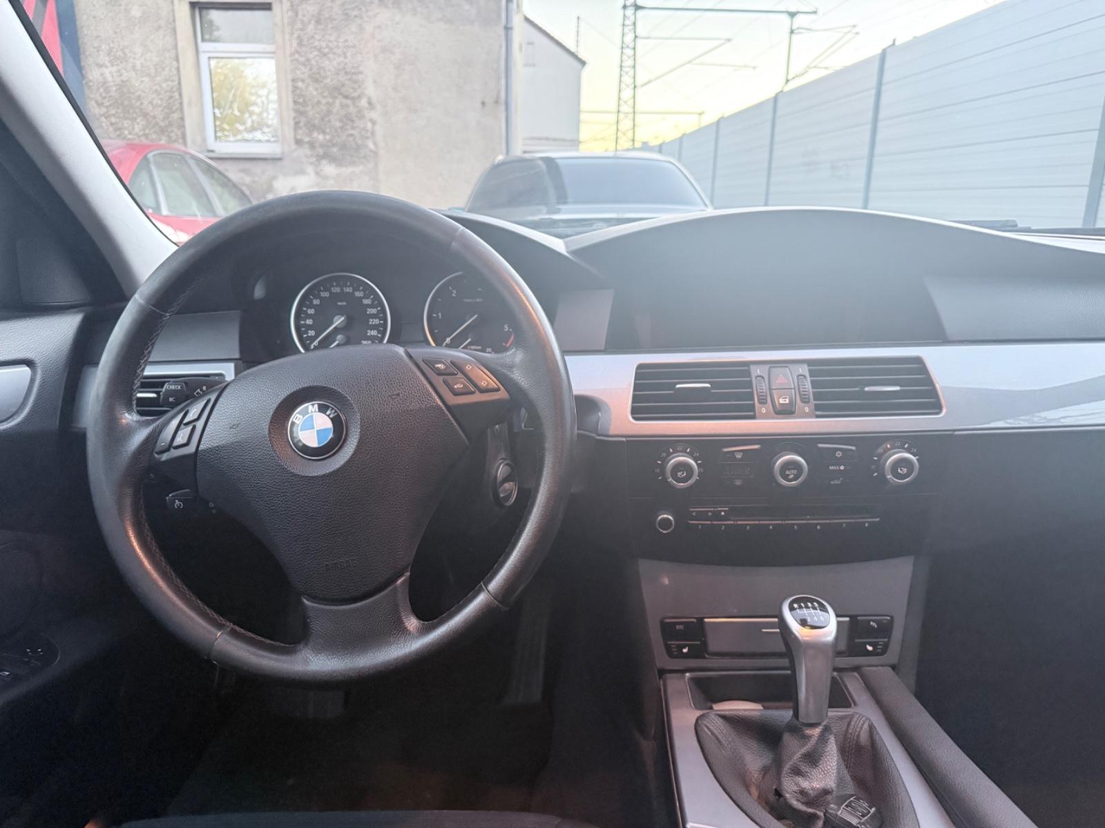 BMW 520 2010 — photo 8