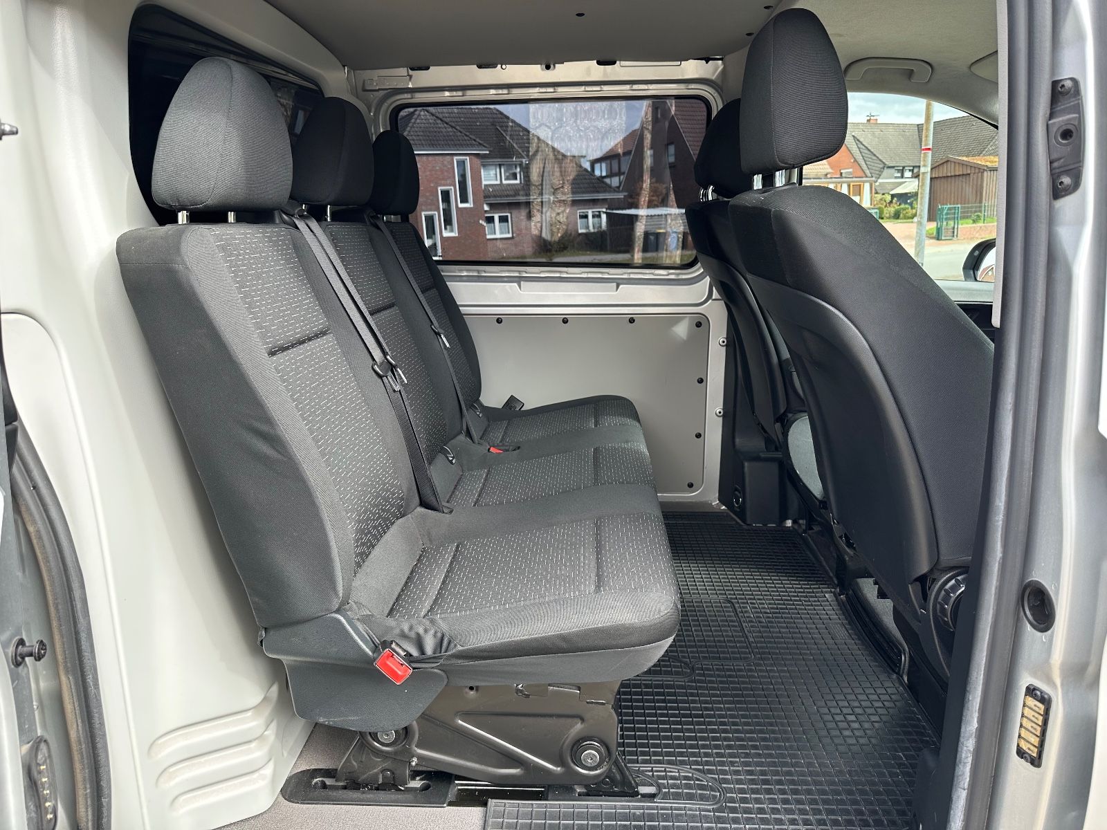 Fahrzeugabbildung Mercedes-Benz Vito Mixto 116 CDI AHK/Standhzg/Hecktüren/Klima