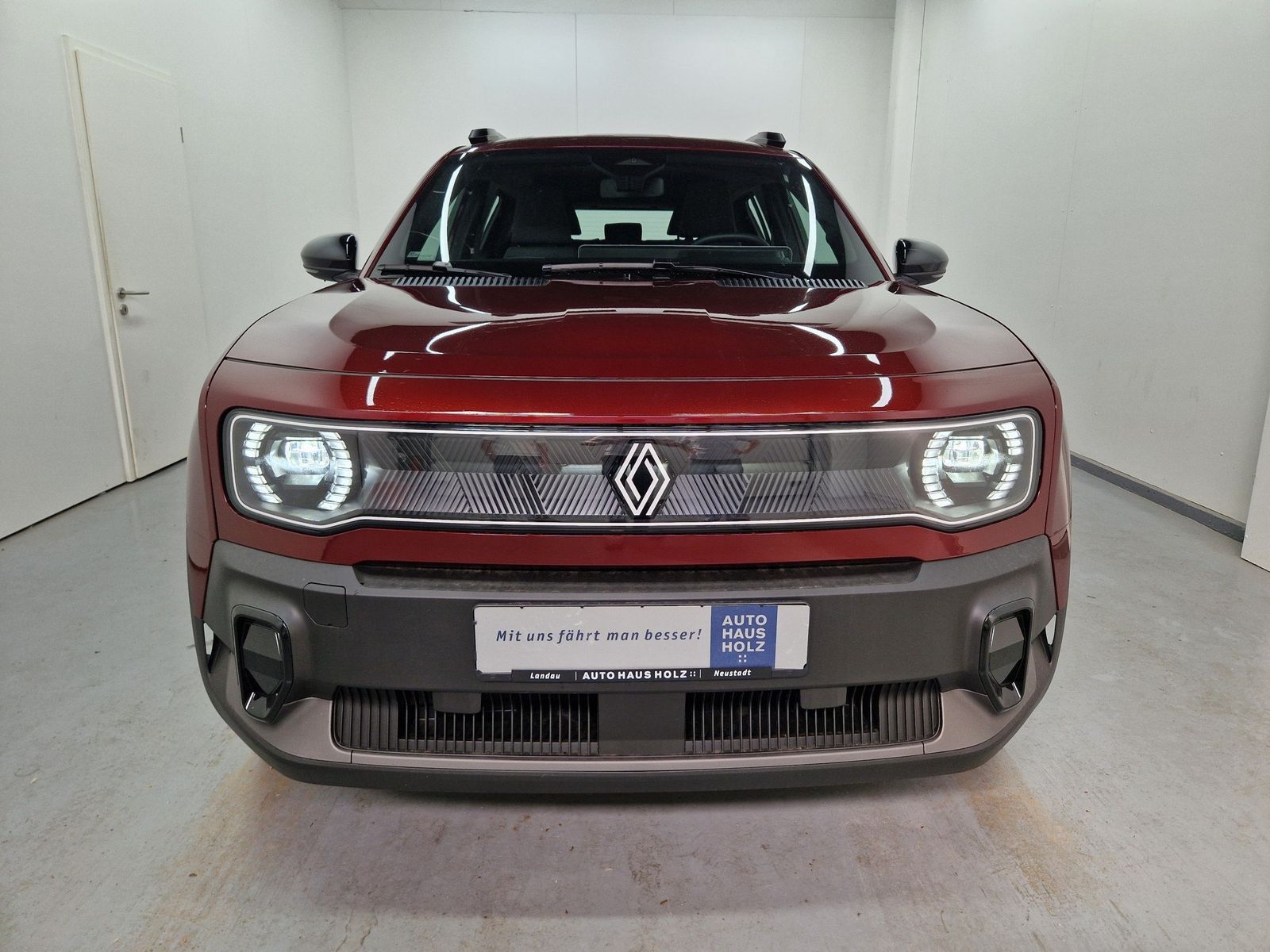 RENAULT R 4 E-Tech Evolution 120 Urban Range – Bild 6