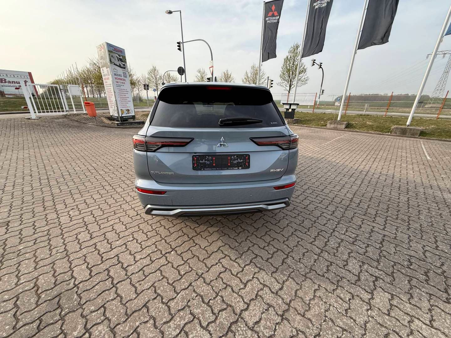 Fahrzeugabbildung Mitsubishi Outlander Plug-in Hybrid TOP (SDA)