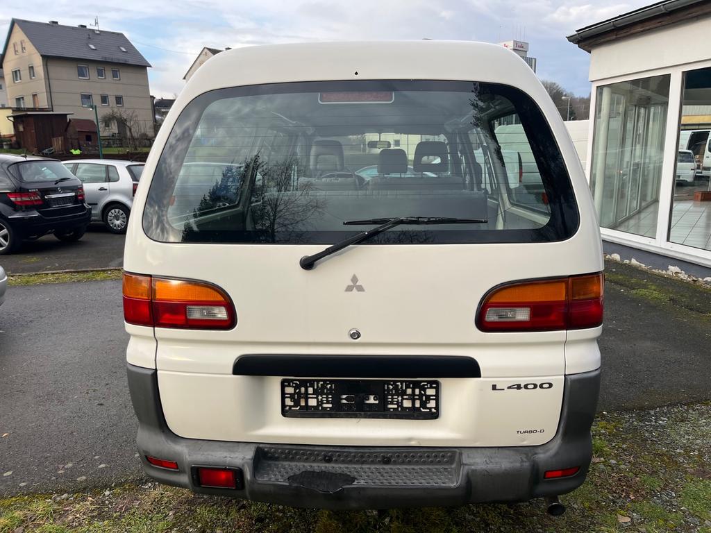 Mitsubishi L400