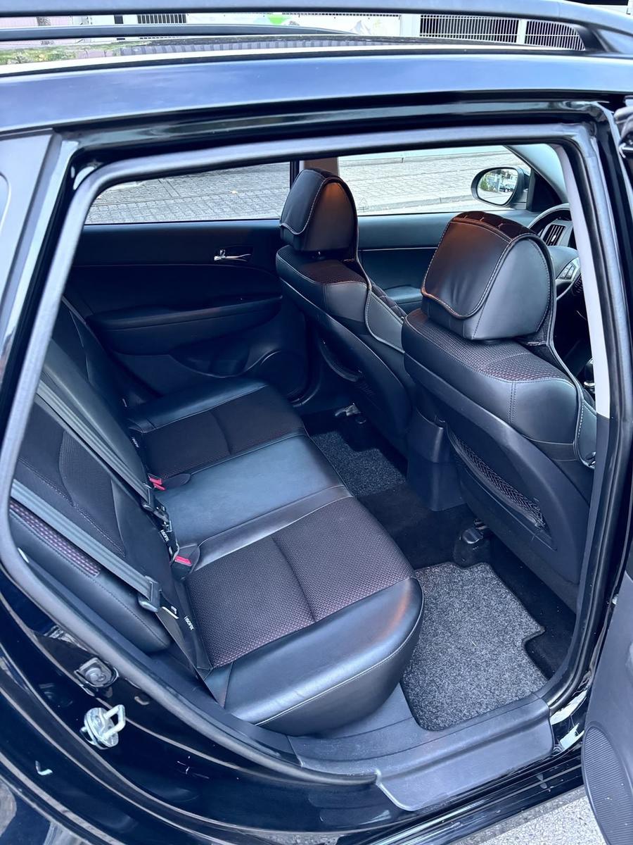 Hyundai i30 2011 — photo 14