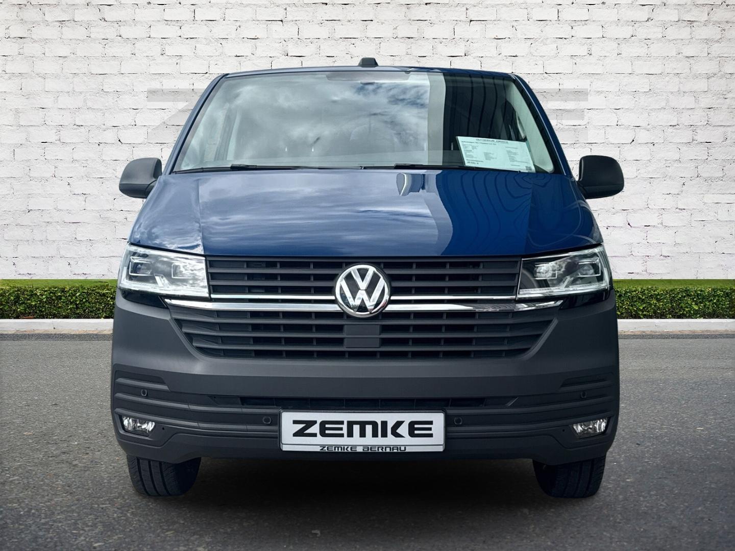 Volkswagen T6.1 Kasten 2.0 TDI L1H1 AHK Navi LED Dyn. Kurve
