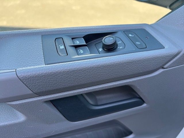 Fahrzeugabbildung Volkswagen T6 Transporter Kasten T6.1 2.0TDI LR