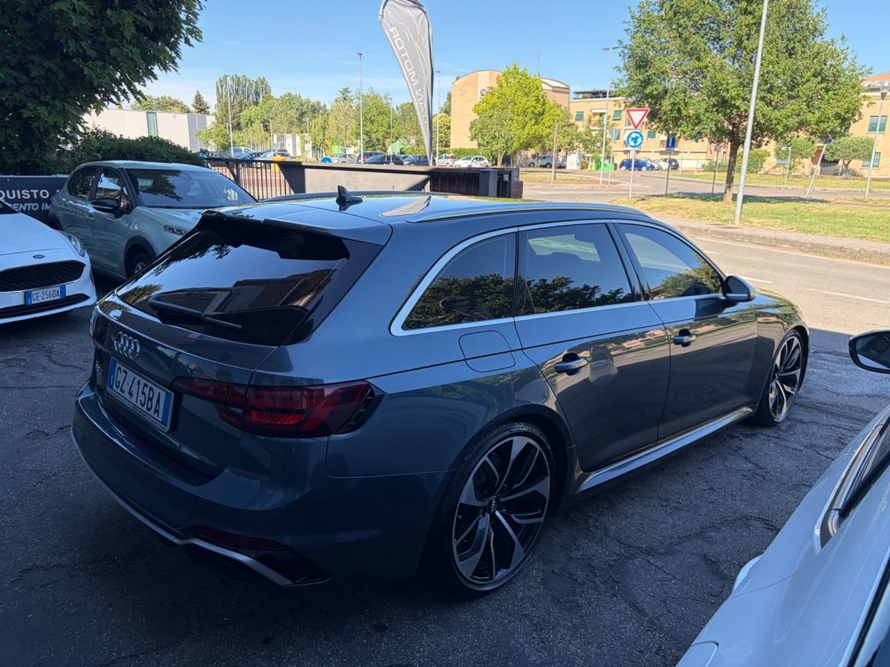 Audi A4 RS 4 Avant imagem 3