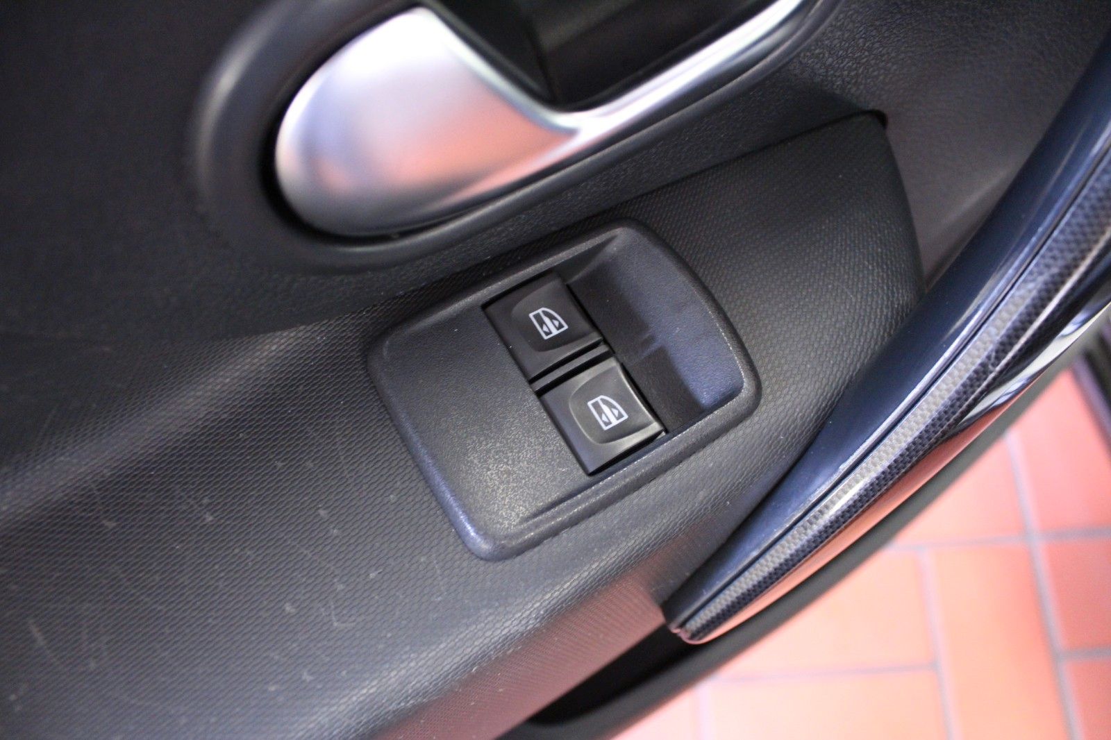 Fahrzeugabbildung Dacia Sandero SCe 75 Comfort*Klima*Radio/CD*