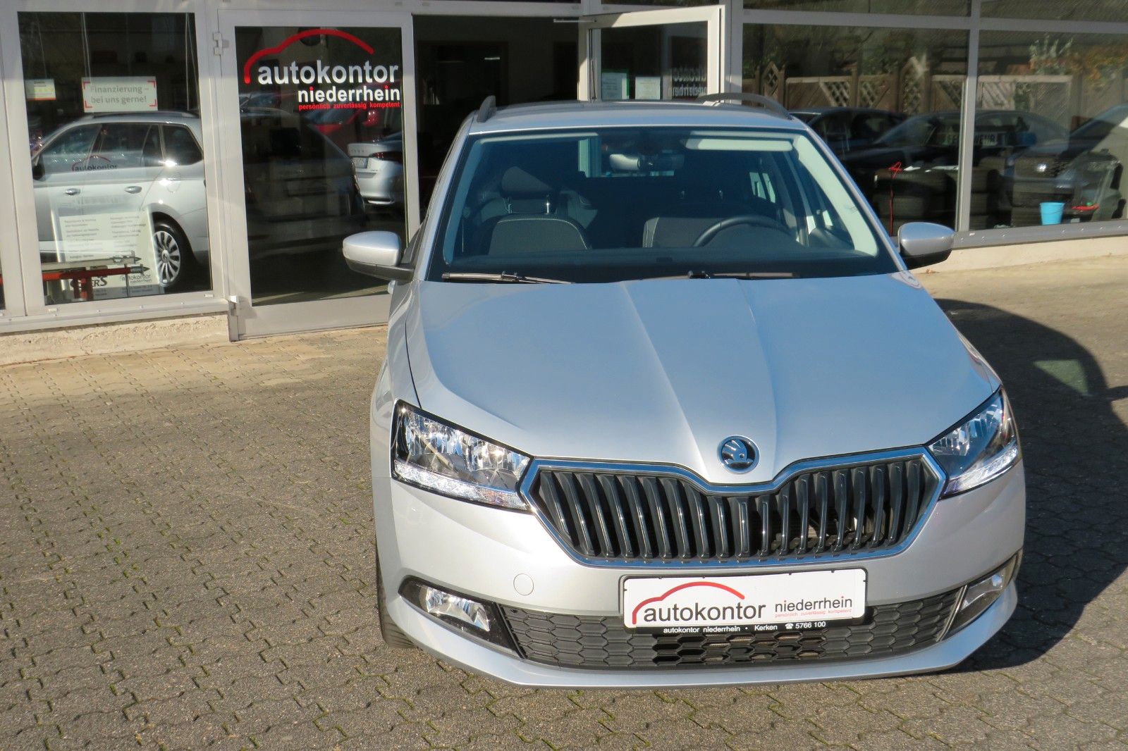 Fahrzeugabbildung SKODA Fabia Combi Ambition GRA SITZH. APP-CONNECT 1.HD