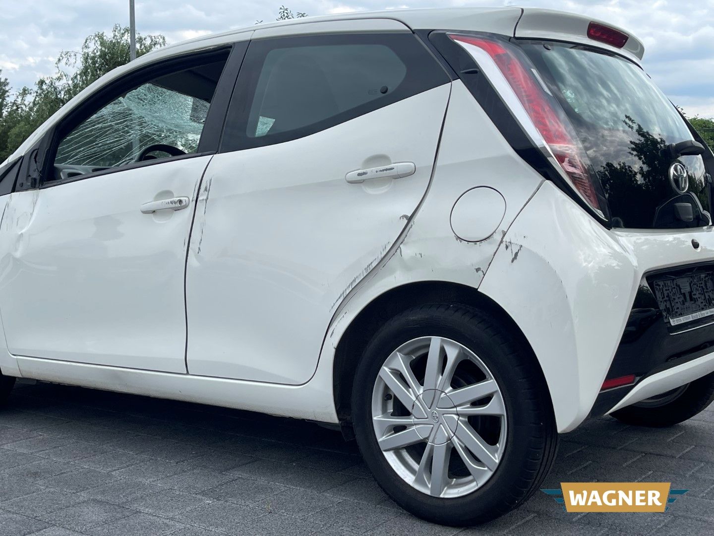 Fahrzeugabbildung Toyota Aygo X -Play Touch 1.0 Überschlag