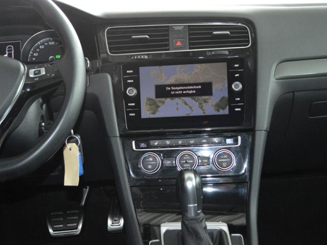 Volkswagen Golf VII Comfortline  1.0 TSI DSG JOIN NAVI SHZ